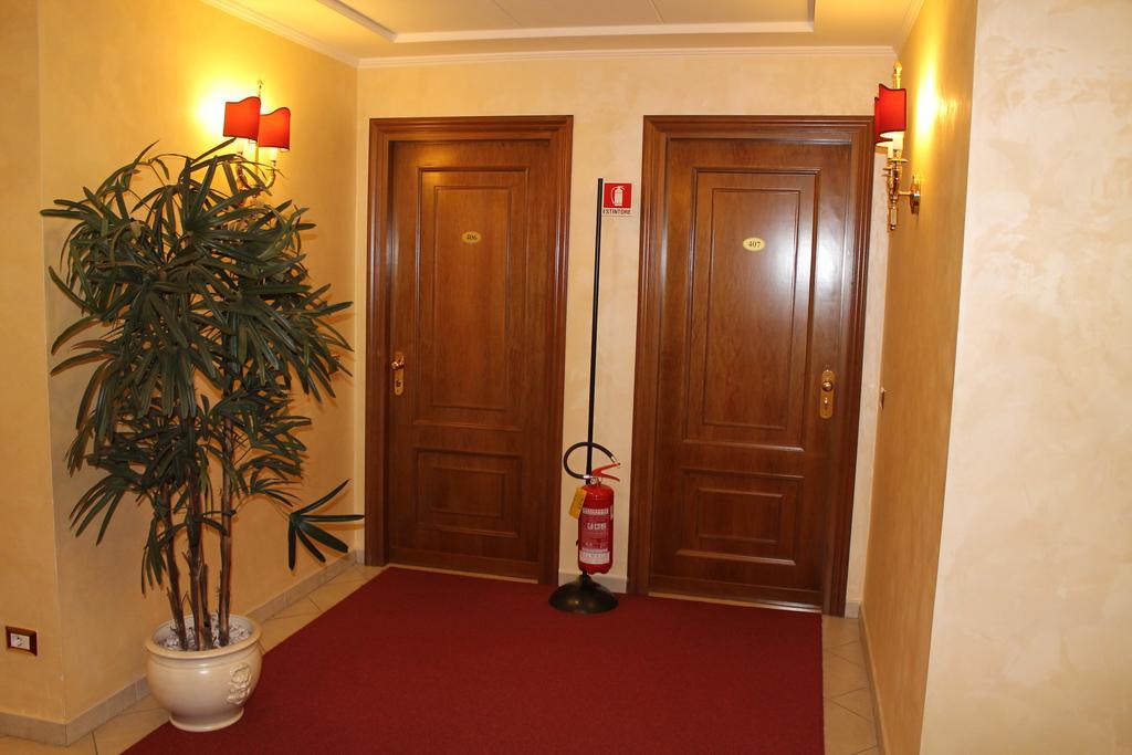 Hotel Vitti Roma Oda fotoğraf
